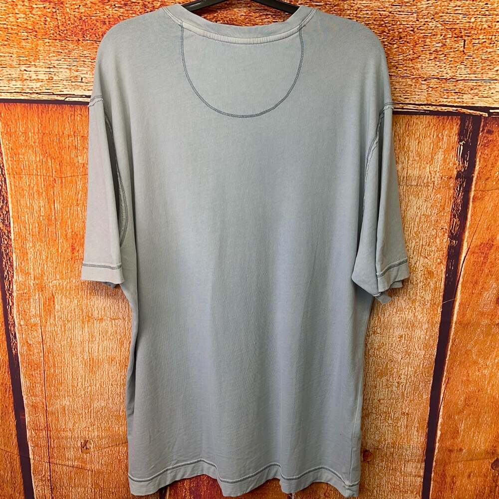 Tommy Bahama Jeans Island Distressed Modern Fit V-Neck T-Shirt Sz L - Picture 6 of 9